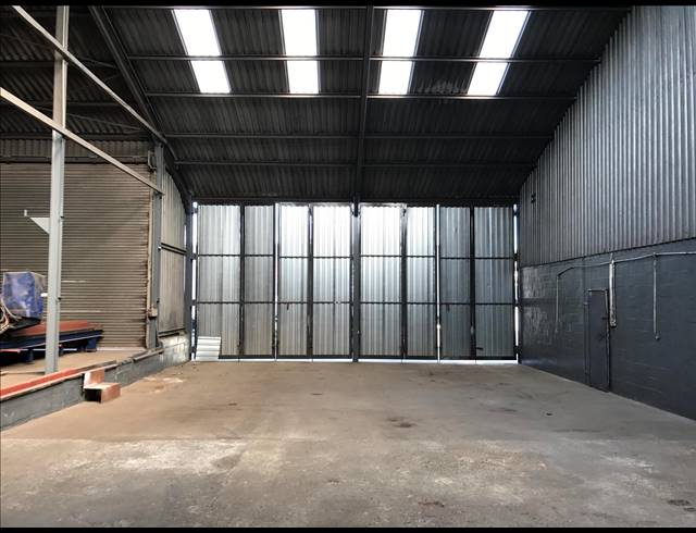 1,750M² FACTORY TO LET IN PAROW CENTRAL